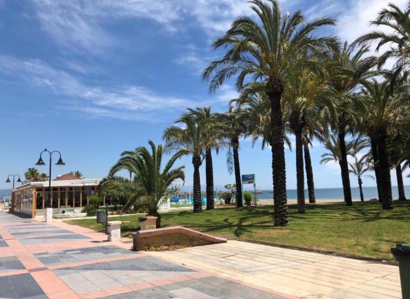 Apartamento En La Carihuela Torremolinos Exterior foto